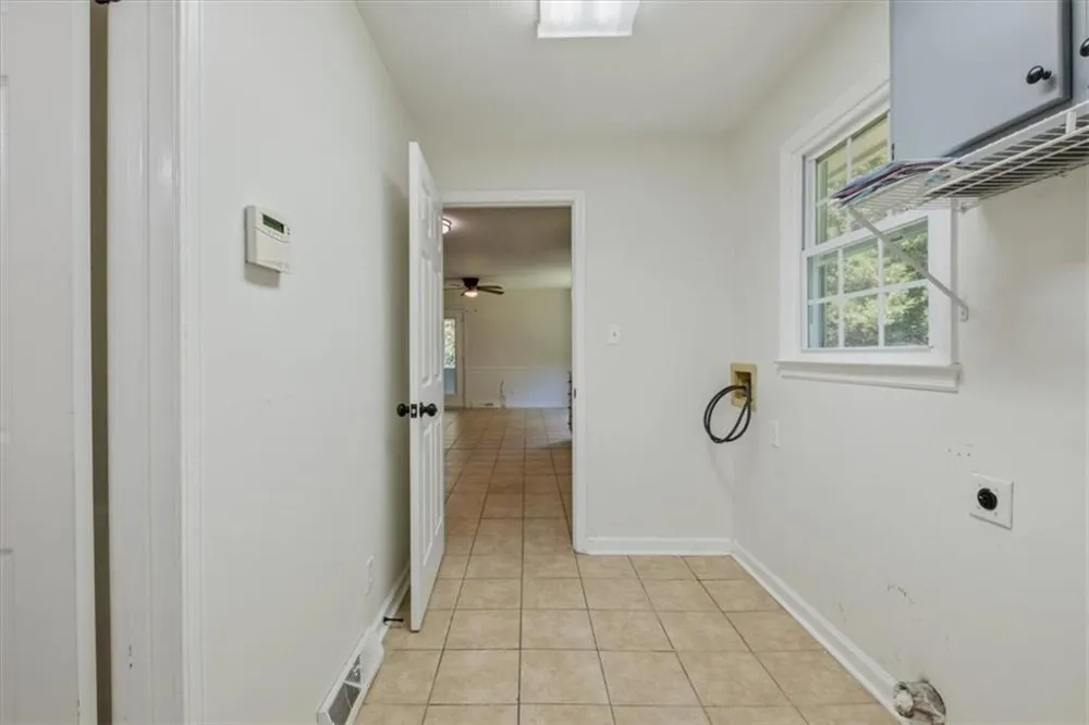 591 Old Taylorsville Rd Aragon, GA 30104