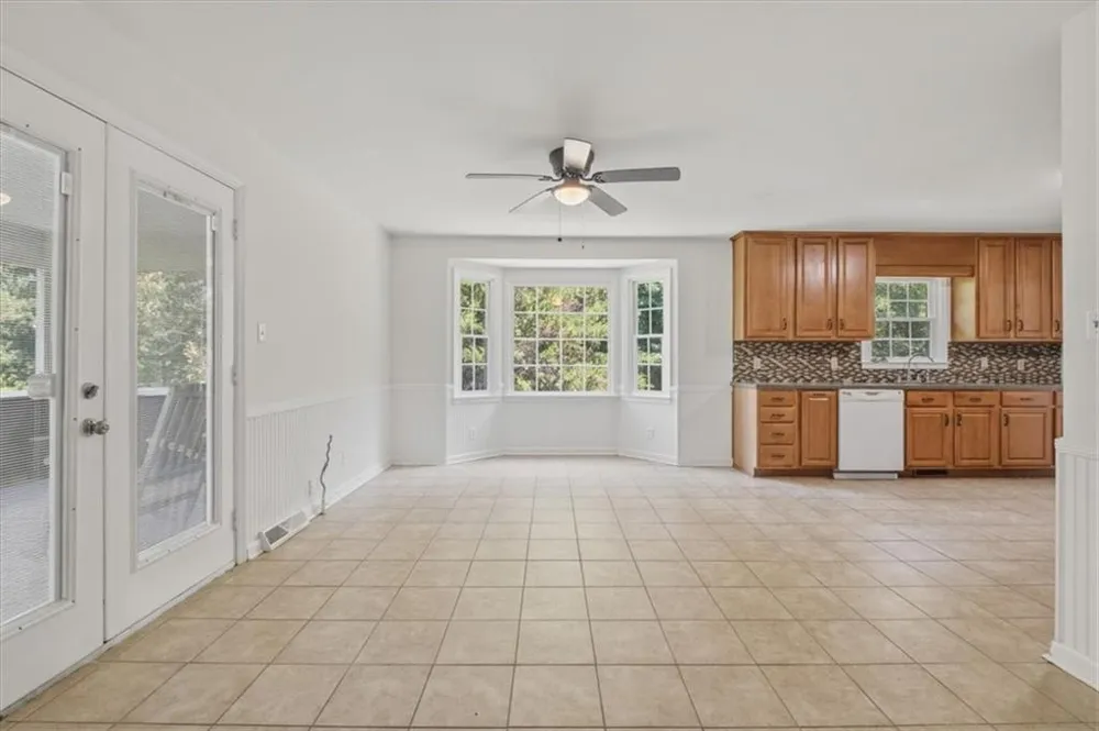 591 Old Taylorsville Rd Aragon, GA 30104