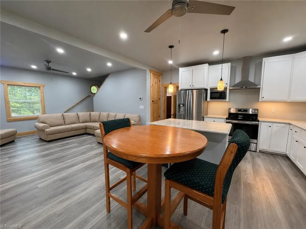 74 Forest Lane Ennice, NC 28623