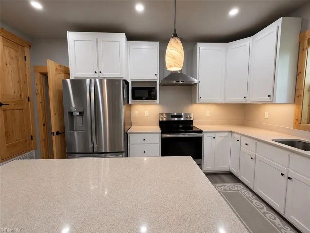 74 Forest Lane Ennice, NC 28623