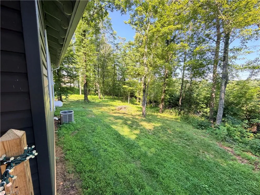 74 Forest Lane Ennice, NC 28623
