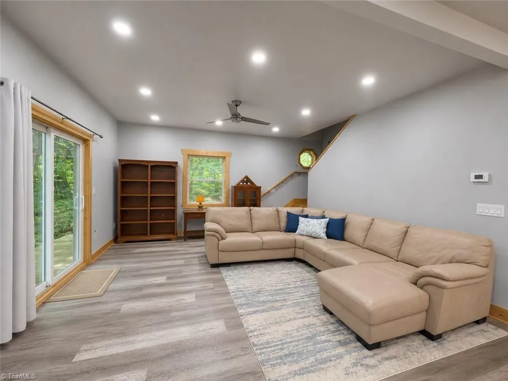 74 Forest Lane Ennice, NC 28623