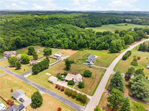 2441 Cunningham Road