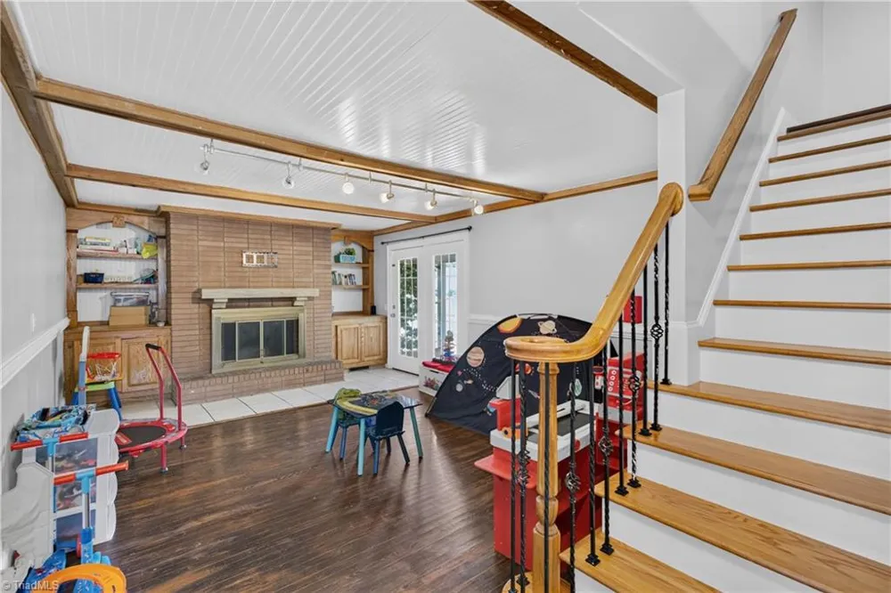 2441 Cunningham Road Thomasville, NC 27360