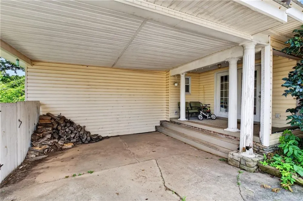 2441 Cunningham Road Thomasville, NC 27360
