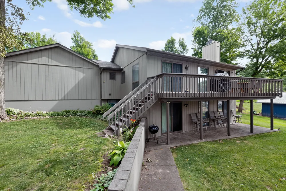 22403 Maple Row Street Cassopolis, MI 49031