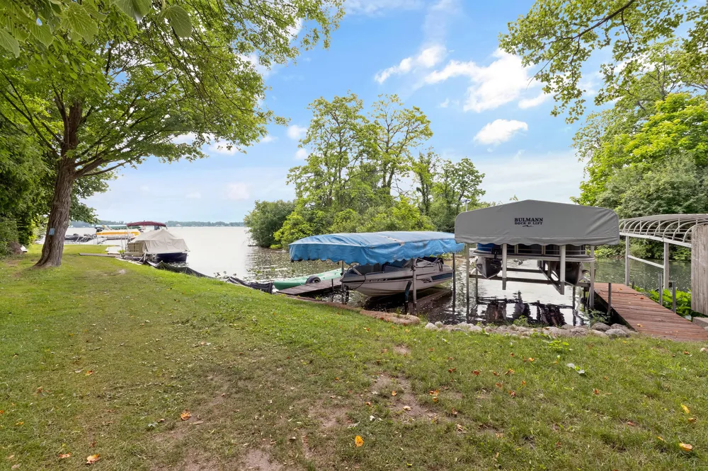 22403 Maple Row Street Cassopolis, MI 49031