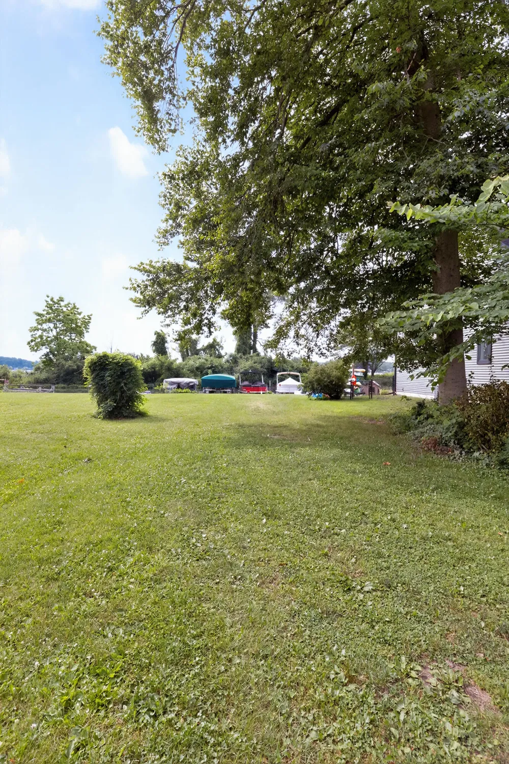 22403 Maple Row Street Cassopolis, MI 49031