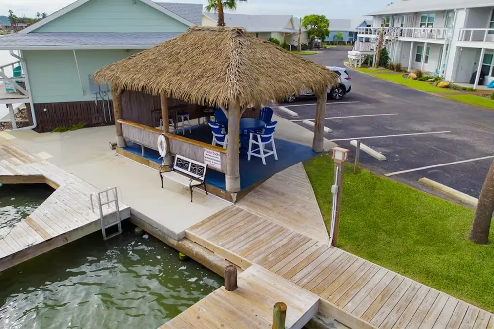 71 Nassau Drive #402 Rockport, TX 78382
