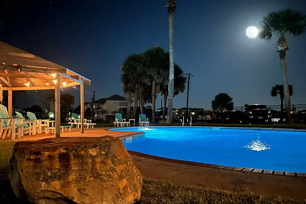 71 Nassau Drive #402 Rockport, TX 78382