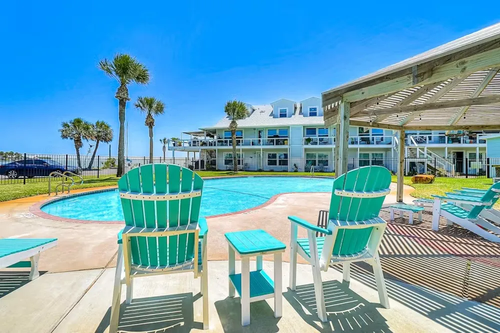 71 Nassau Drive #402 Rockport, TX 78382