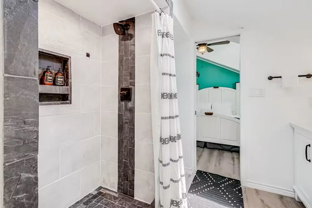 71 Nassau Drive #402 Rockport, TX 78382