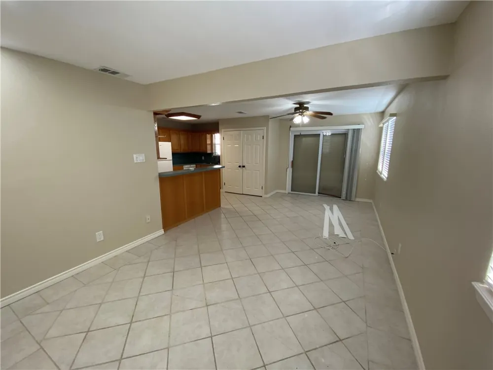 5621 Burton Corpus Christi, TX 78411