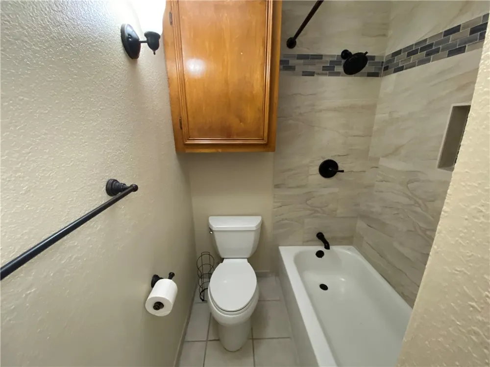 5621 Burton Corpus Christi, TX 78411