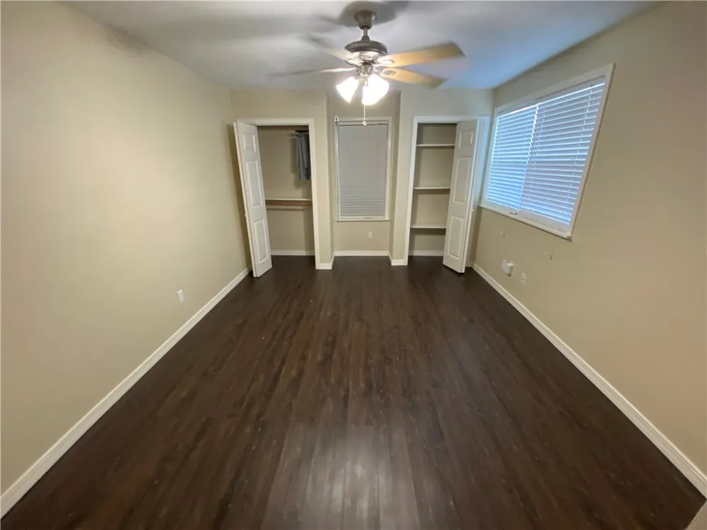 5621 Burton Corpus Christi, TX 78411