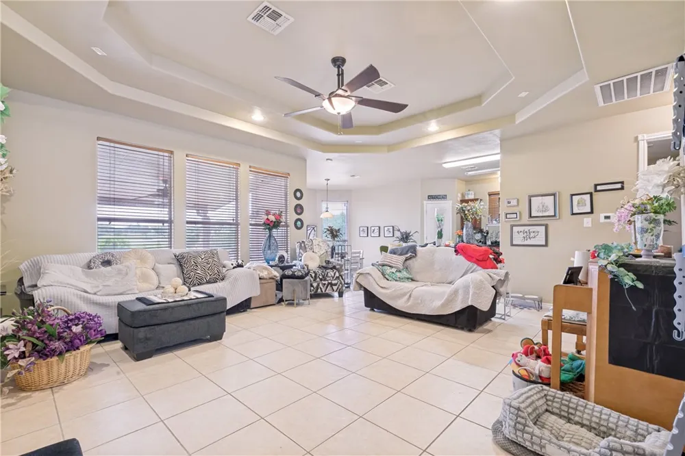 12311 Course View Drive San Antonio, TX 78221