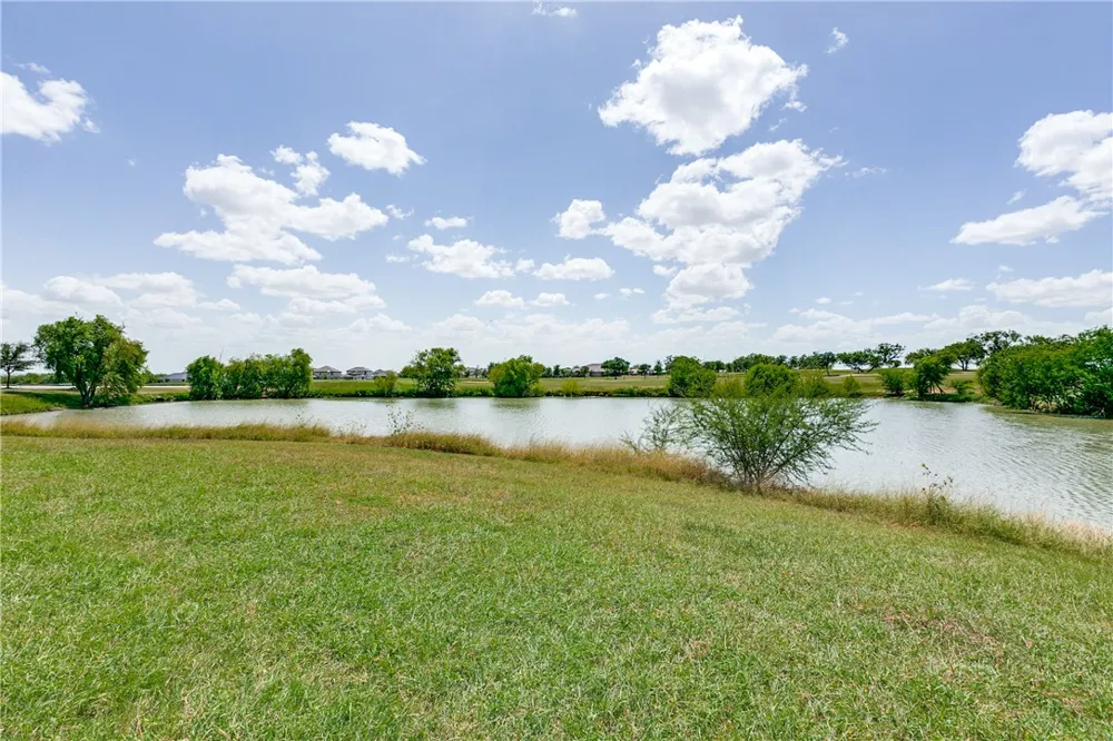 12311 Course View Drive San Antonio, TX 78221