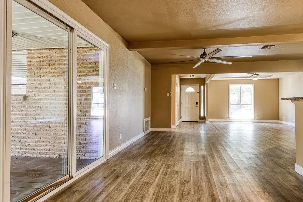 111 Chase Drive Portland, TX 78374