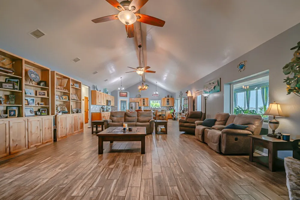 1459 FM 1069 Ingleside, TX 78362