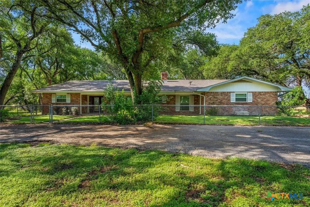 700 Shanklin Road Belton, TX 76513