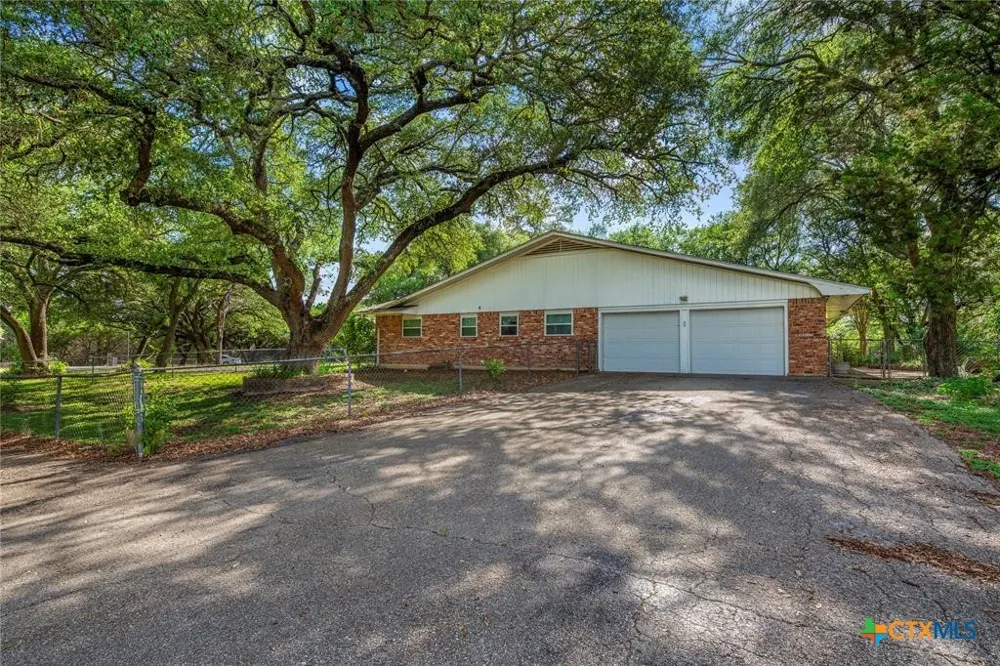 700 Shanklin Road Belton, TX 76513