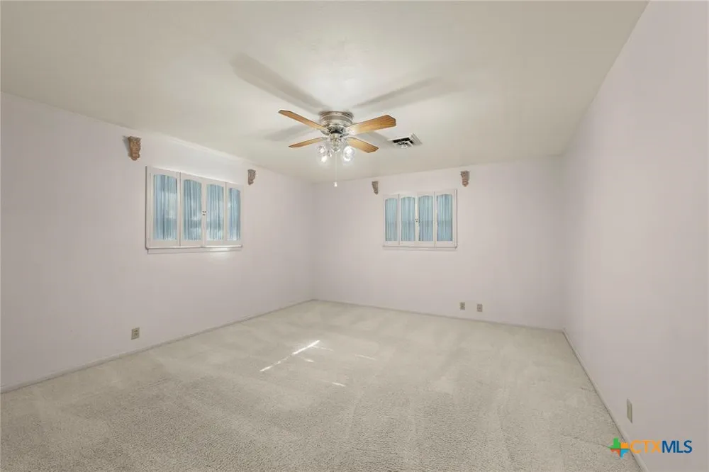700 Shanklin Road Belton, TX 76513