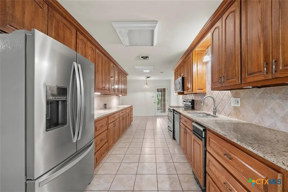 700 Shanklin Road Belton, TX 76513