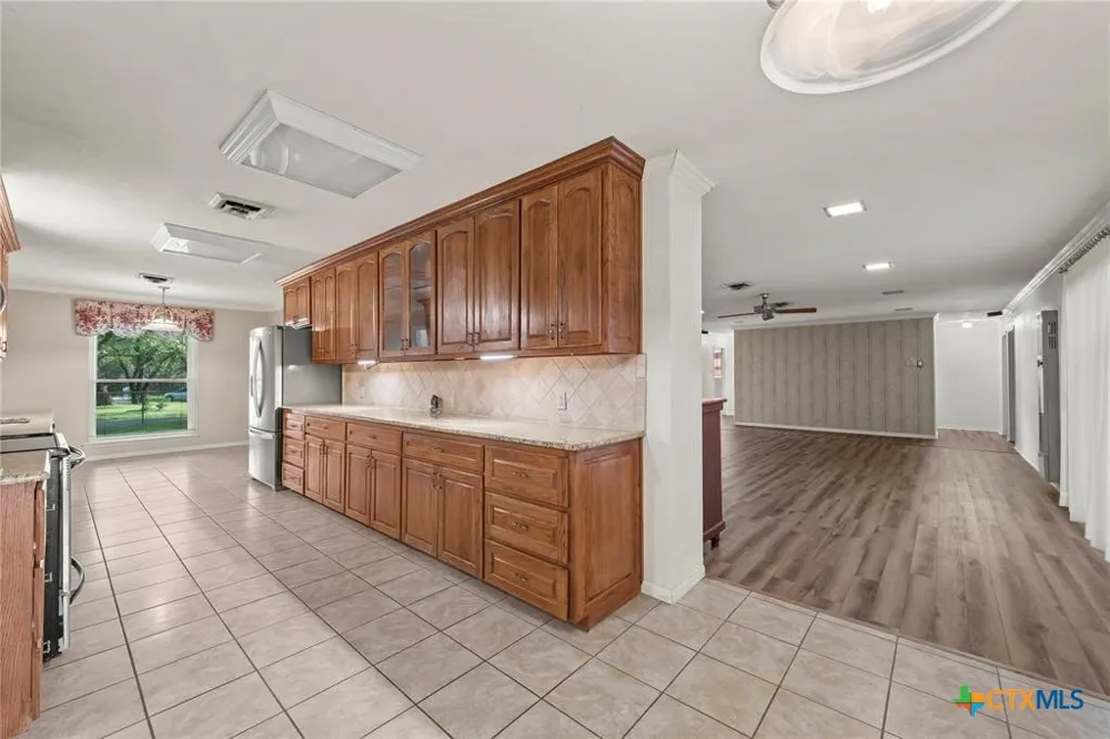 700 Shanklin Road Belton, TX 76513