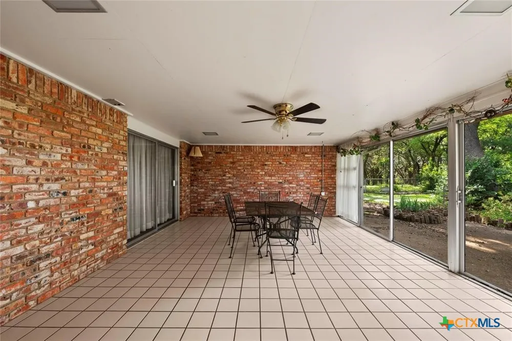 700 Shanklin Road Belton, TX 76513
