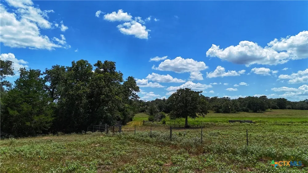 5 State Highway 304 Harwood, TX 78632
