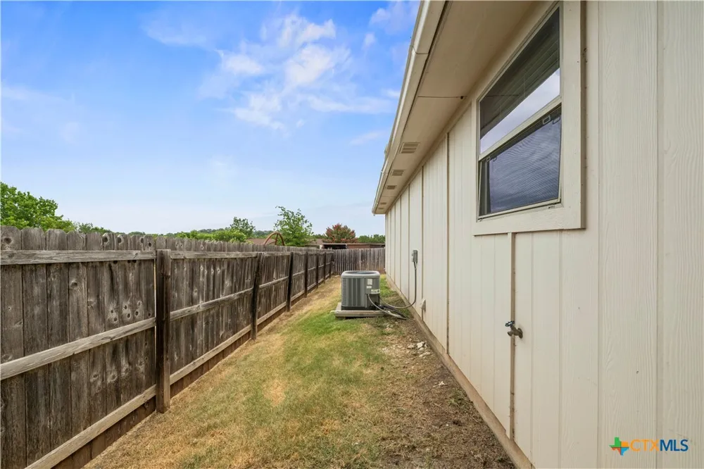 1521 Aztec Trace #A & B Harker Heights, TX 76548