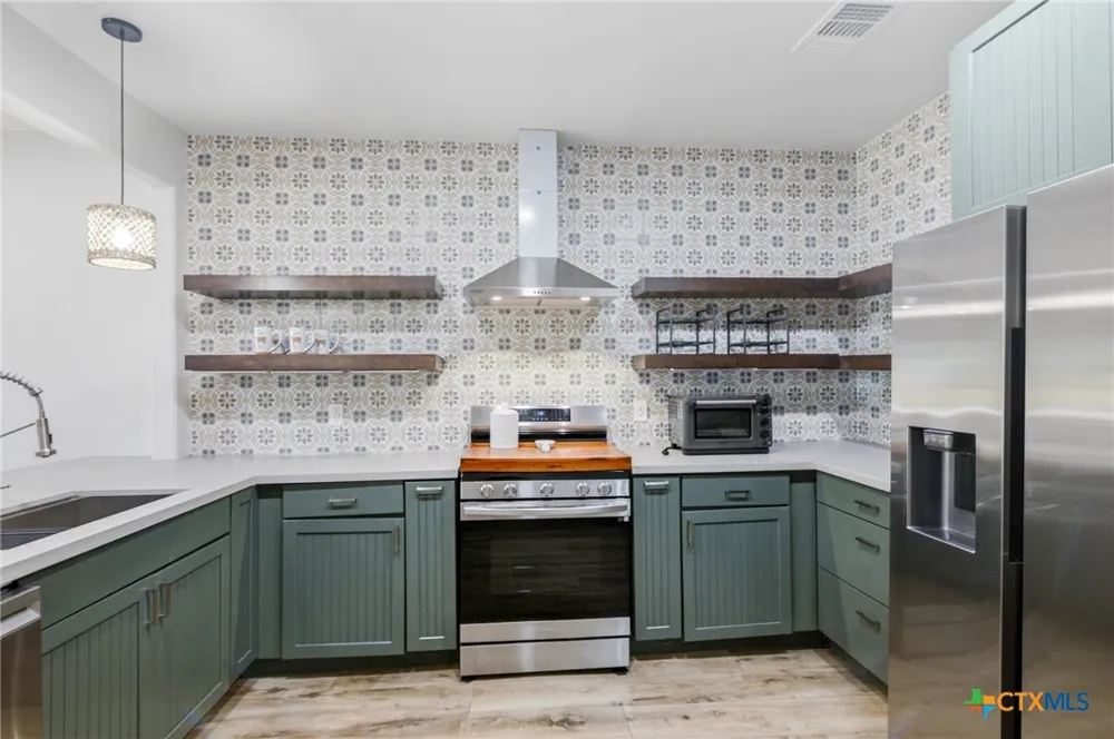 502 W Houston Avenue Seadrift, TX 77983