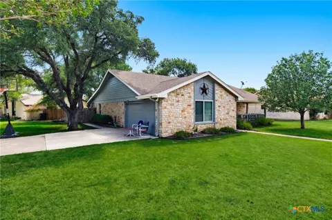 3423 Bluebonnet Trl