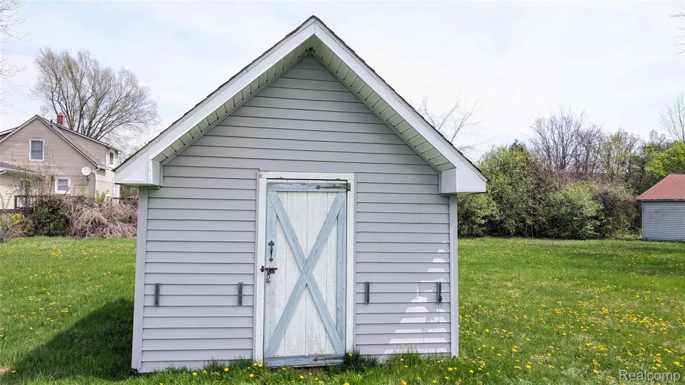 44043 Tyler Road Van Buren Charter Township, MI 48111