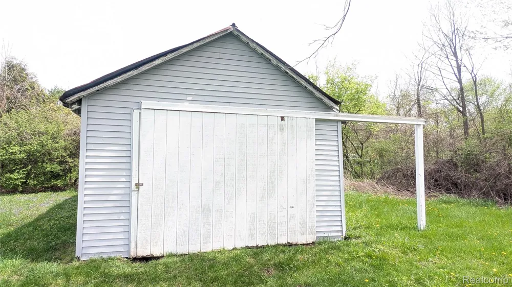 44043 Tyler Road Van Buren Charter Township, MI 48111