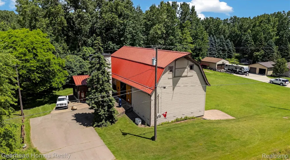 3486 W Drahner Road Oxford Charter Township, MI 48371