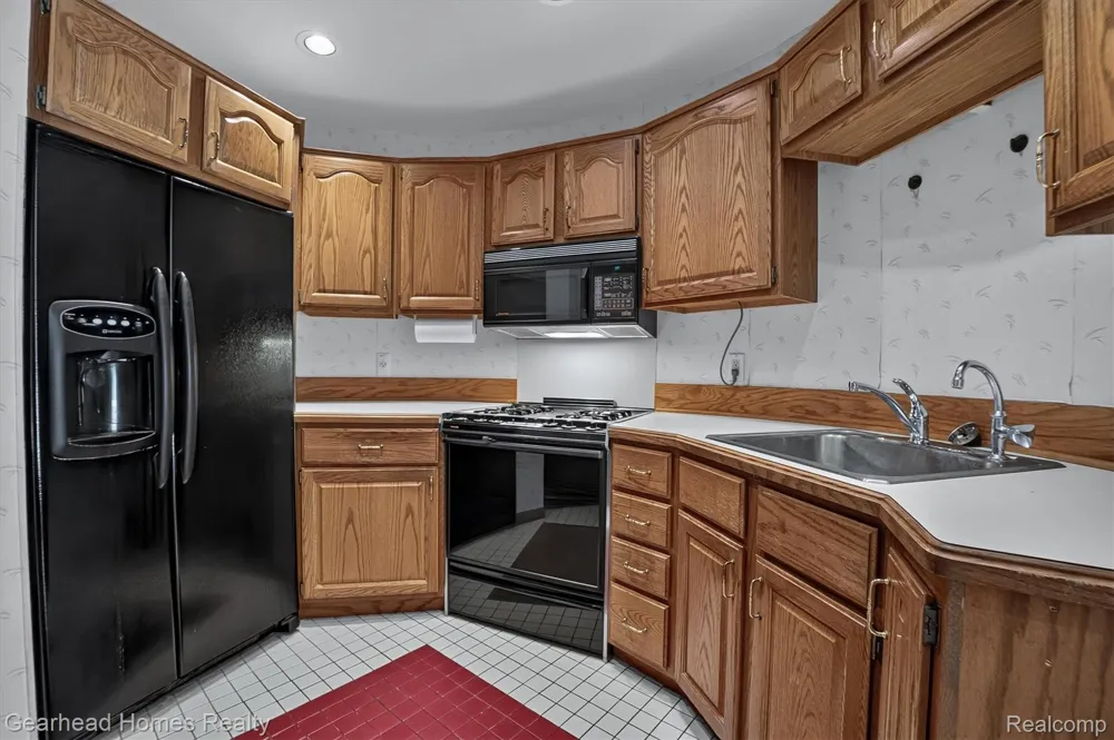 3486 W Drahner Road Oxford Charter Township, MI 48371