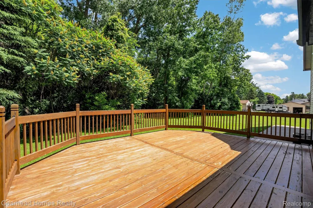 3486 W Drahner Road Oxford Charter Township, MI 48371
