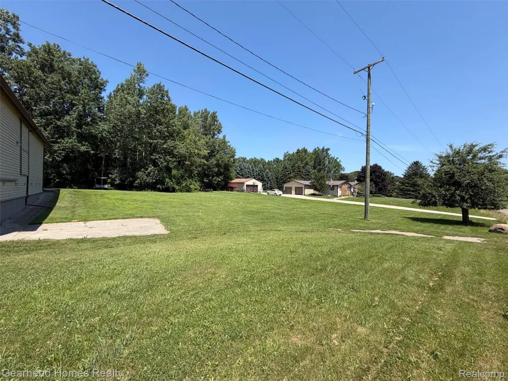 W Drahner Road Oxford Charter Township, MI 48371