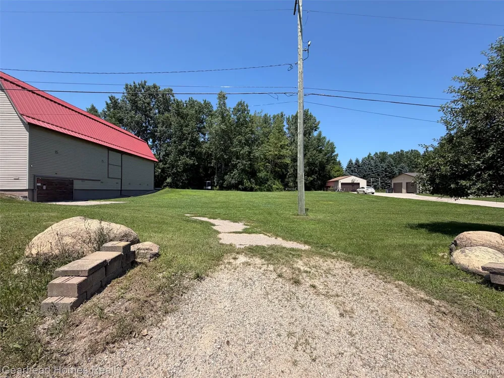 W Drahner Road Oxford Charter Township, MI 48371