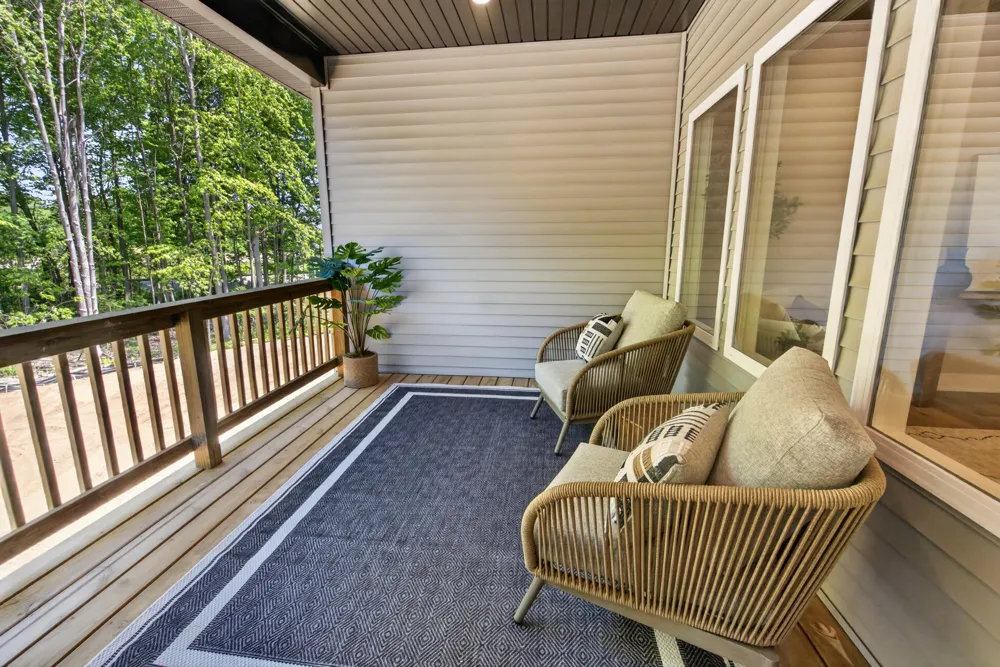 17426 Ridge Avenue Ferrysburg City, MI 49409