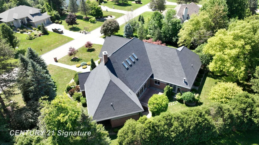 5590 Pine Gate Drive Saginaw Charter Township, MI 48603