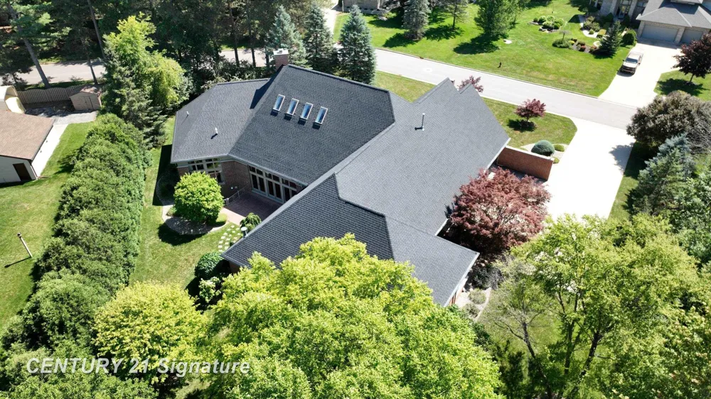 5590 Pine Gate Drive Saginaw Charter Township, MI 48603