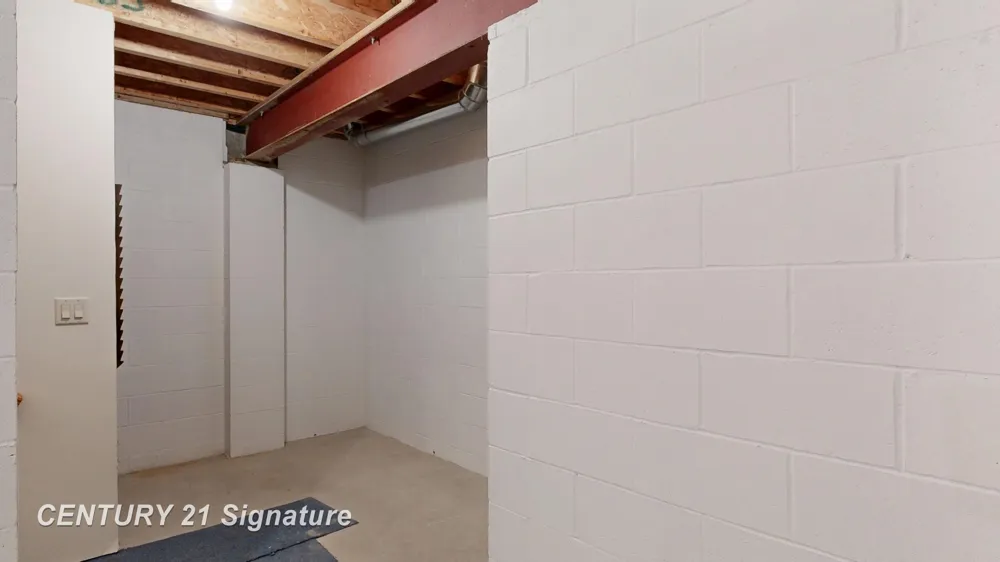 5590 Pine Gate Drive Saginaw Charter Township, MI 48603