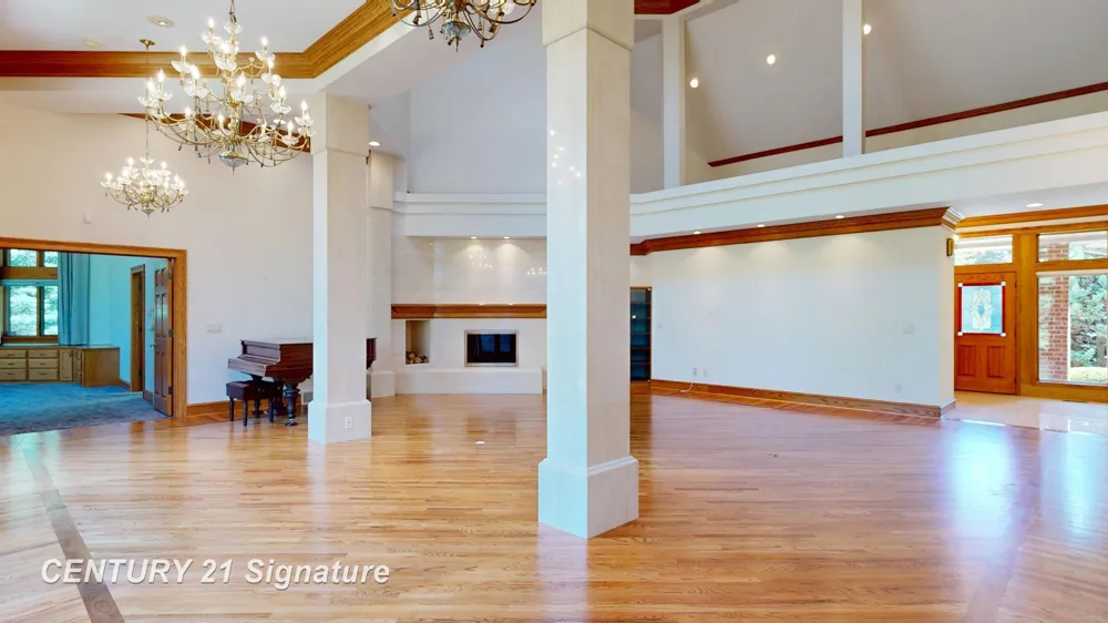 5590 Pine Gate Drive Saginaw Charter Township, MI 48603