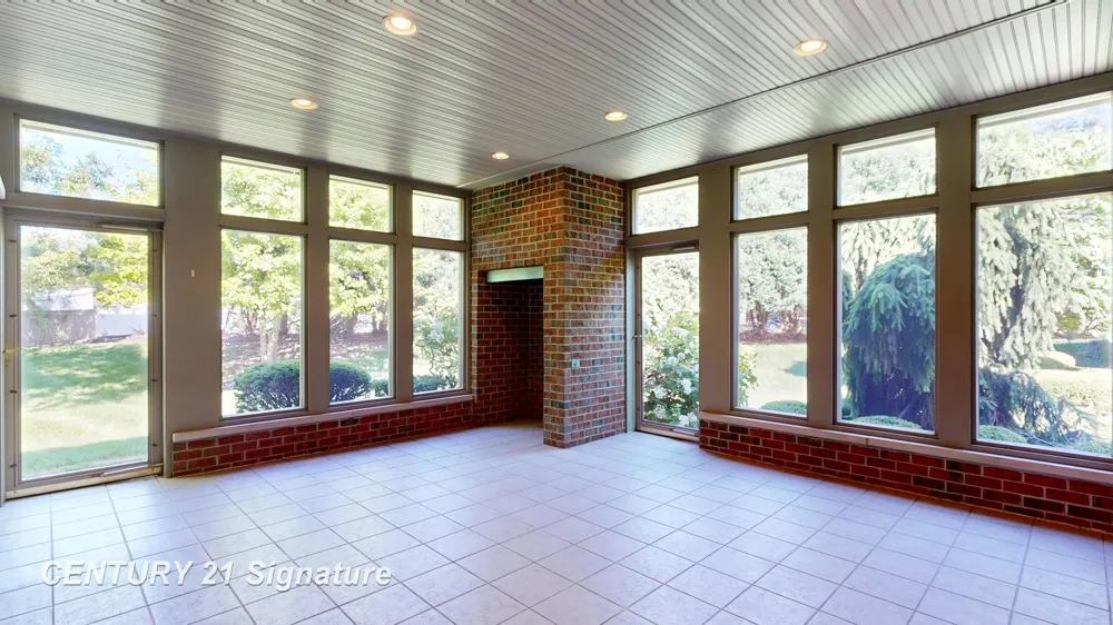 5590 Pine Gate Drive Saginaw Charter Township, MI 48603