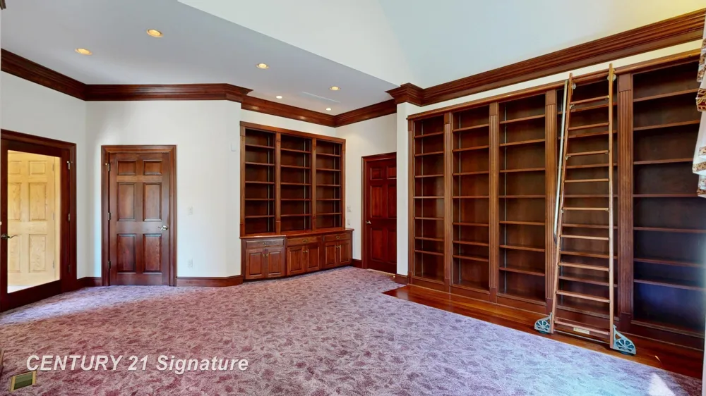 5590 Pine Gate Drive Saginaw Charter Township, MI 48603
