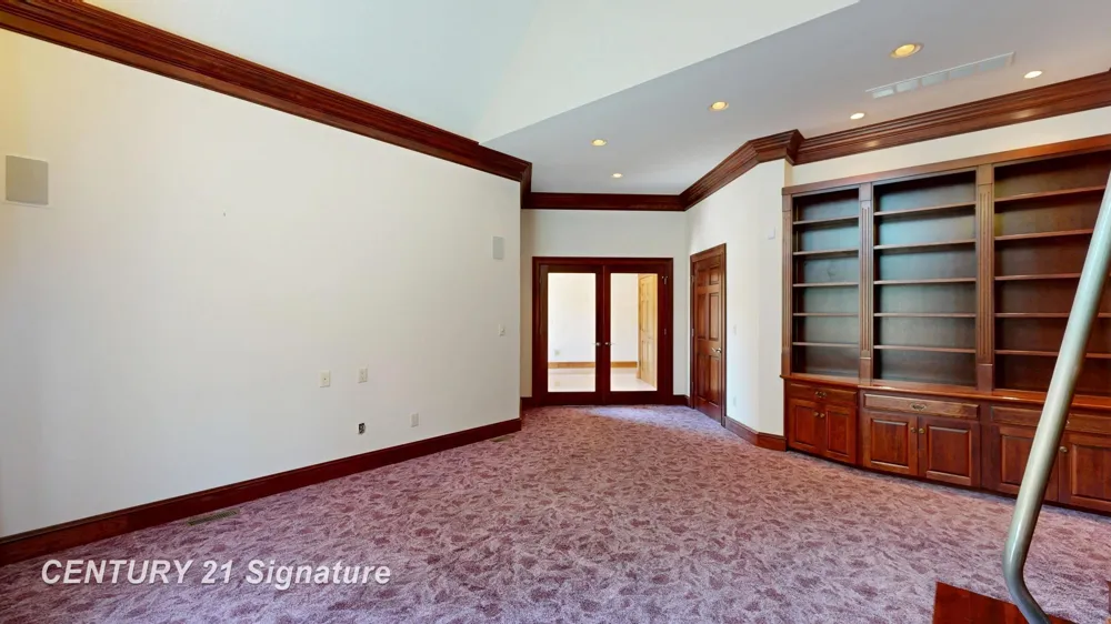 5590 Pine Gate Drive Saginaw Charter Township, MI 48603