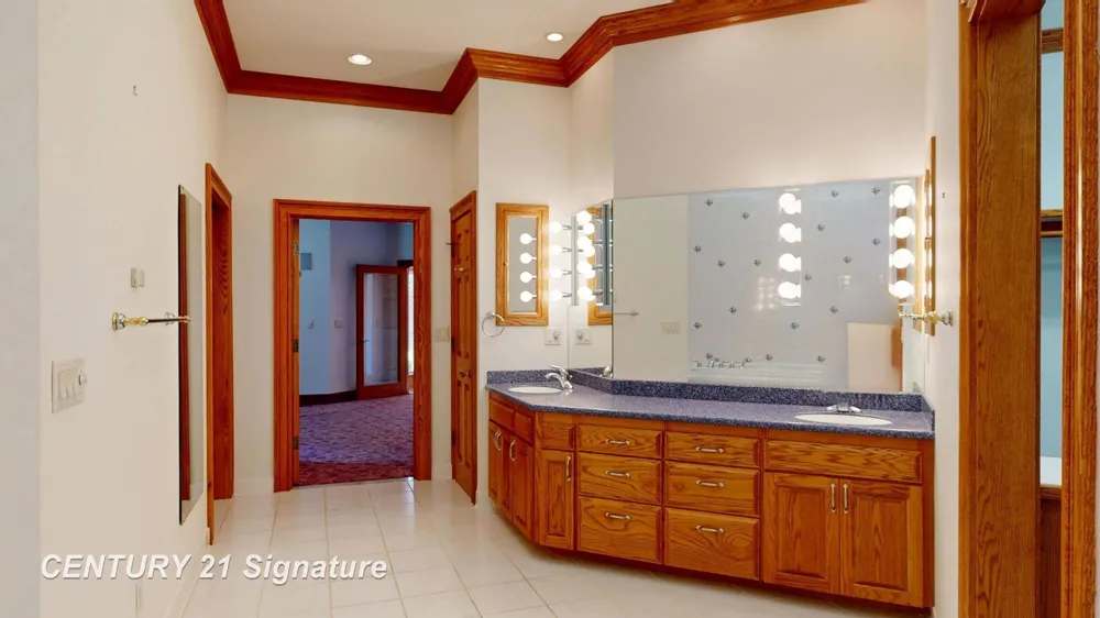 5590 Pine Gate Drive Saginaw Charter Township, MI 48603
