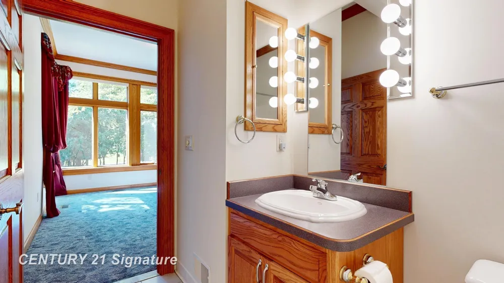 5590 Pine Gate Drive Saginaw Charter Township, MI 48603
